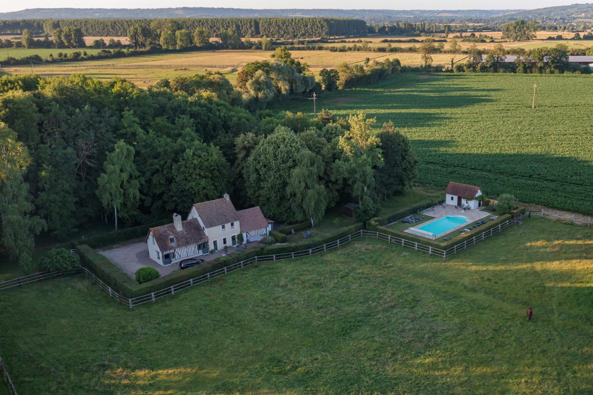 La Maison Corniere Bieville-en-Auge Екстериор снимка